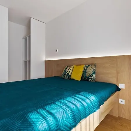 Legenda Self Check-in - Free Parking Apartment