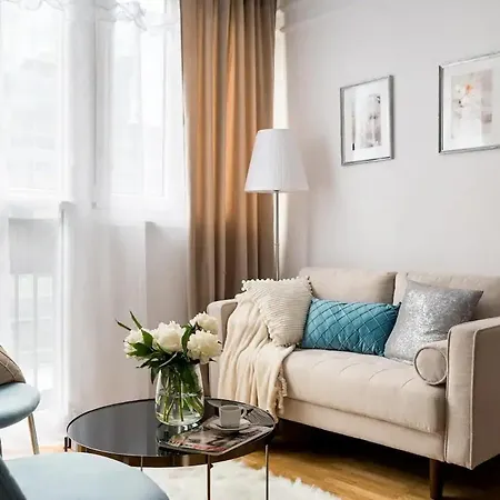 Legenda Self Check-in - Free Parking Apartment